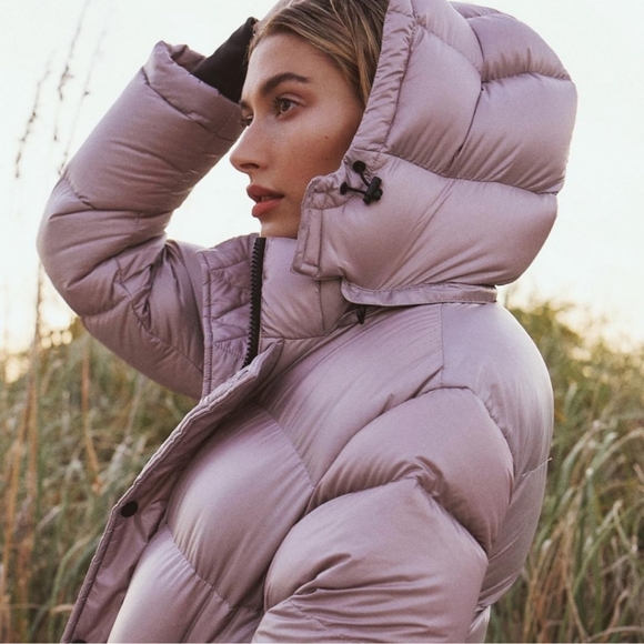 Aritzia Jackets & Blazers - Aritzia TNA The Super Puff jacket S in EUC MISSING HOOD